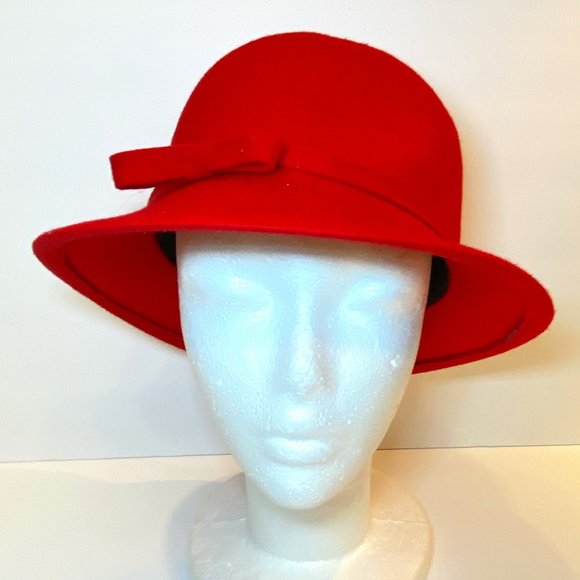 Cloche Form Shaped Red Hat with Decorative Bow *read* - Picture 4 of 6
